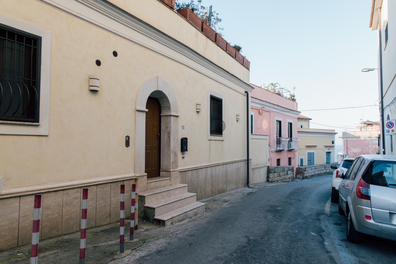 Hotel L' Ambasciata Gaeta Exterior foto